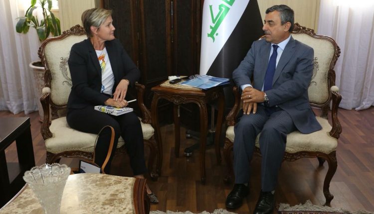 العراق وفنلندا يبحثان تعزيز التعاون الاقتصادي والتجاري بينهما