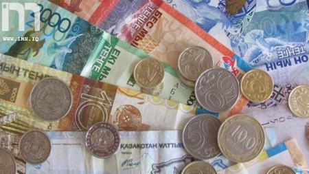 عملة كازاخستان تهبط إلى مستويات قياسية بعد قرار الحكومة تعويمها