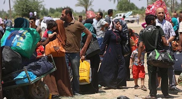 القوات الامنية تؤمن خروج بعض العوائل من الفلوجة