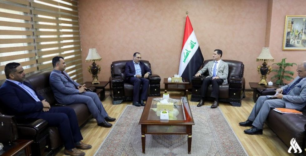 وزير التخطيط: تطوير السياحة الدينية من ابرز اهداف خطة التنمية الخمسية