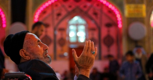 بالصور..احياء ليلة ذكرى استشهاد الإمام الحسن {ع} عند المرقد العلوي المطهر