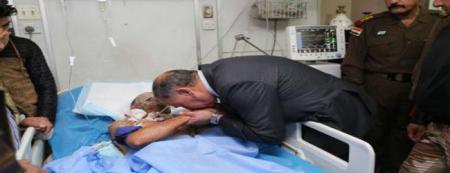العبيدي يزور المراسل الحربي لوزارة الدفاع النقيب علاء العيداني في مدينة الطب