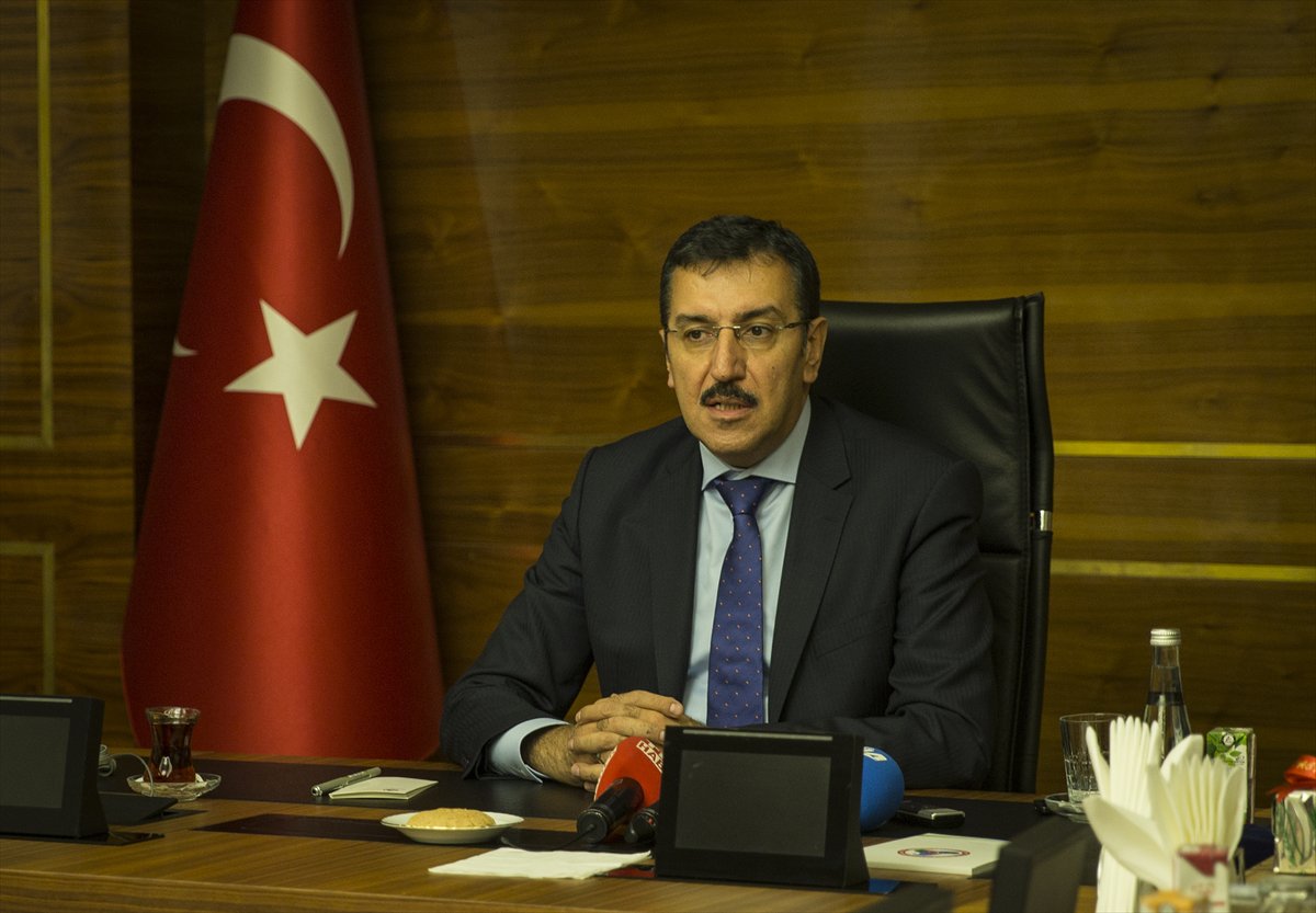 وزير تركي: اتفقنا مع بغداد على فتح معبر حدودي جديد