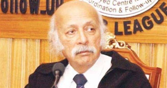 السفير العراقي لدى الامارات يطمئن على صحة الشاعر الكبير مظفر النواب