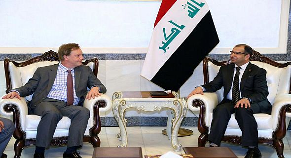 الجبوري وبيكر يبحثان الدعم الدولي لتحرير الموصل