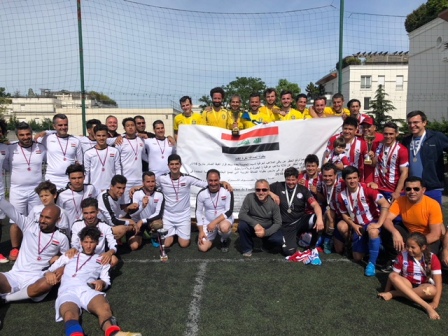 دبلوماسيون عراقيون وعرب وأجانب يلعبون كرة القدم دعماً لرفع الحظر عن جميع ملاعبنا