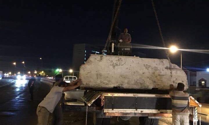 رفع الحواجز الكونكريتية عن جسر باب المعظم تمهيدا لصيانته