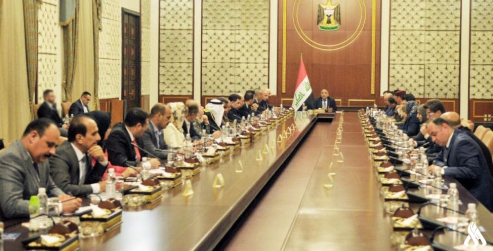 عبد المهدي يجتمع بمحافظ ونواب نينوى