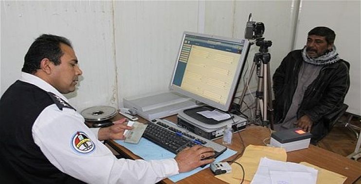 ضبط مزورين ومعقب في ثلاث مواقع تسجيل مرورية ببغداد