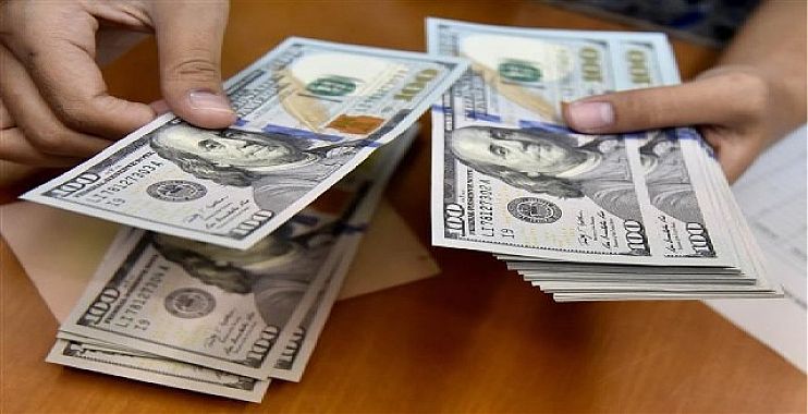 انخفاض سعر صرف الدولار في الاسواق المحلية