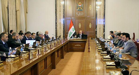 مجلس الوزراء يؤكد على حماية المتظاهرين والمضي بالاصلاحات