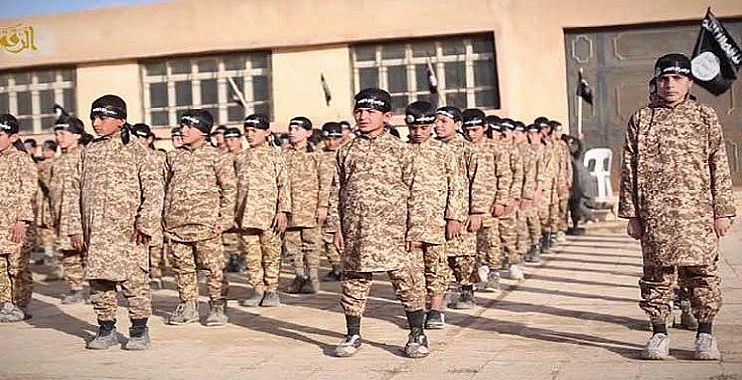 العمل تجري تحقيقا عن بيع أطفال مودعين إلى داعش الإرهابي في الموصل