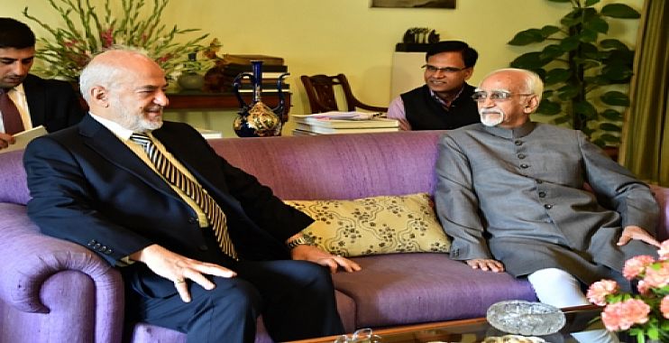 نائب الرئيس الهندي للجعفري: نعمل لكلِّ ما من شأنه تعزيز علاقات البلدين