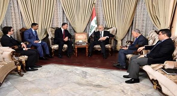 الجعفري يبحث مع نائب السفير الامريكي سبل تعزيز التعاون الثنائي