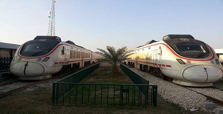 مدير عام السكك الحديد يتفقد محطة قطار البصرة ويطلع على الية العمل فيها