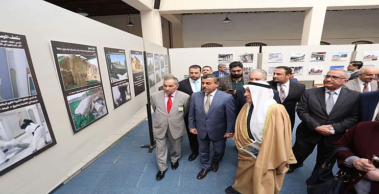 على هامش مؤتمر الكويت الدولي الامين العام لمجلس الوزراء يفتتح معرضا فنياً لأضرار داعش في العراق